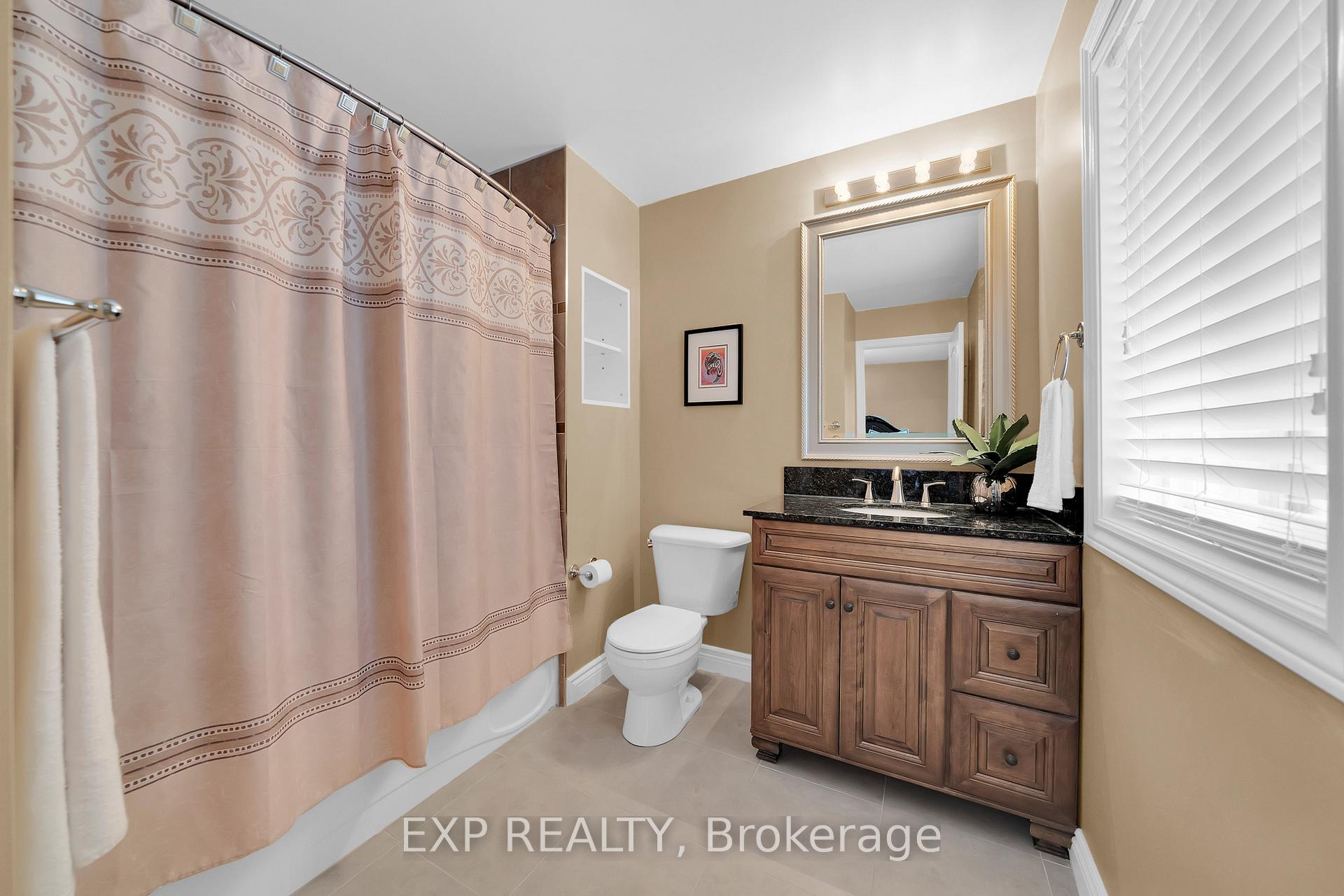 Photo 32 of 28 Ranchero Drive, Brampton, Fletcher's Meadow — HOMEH