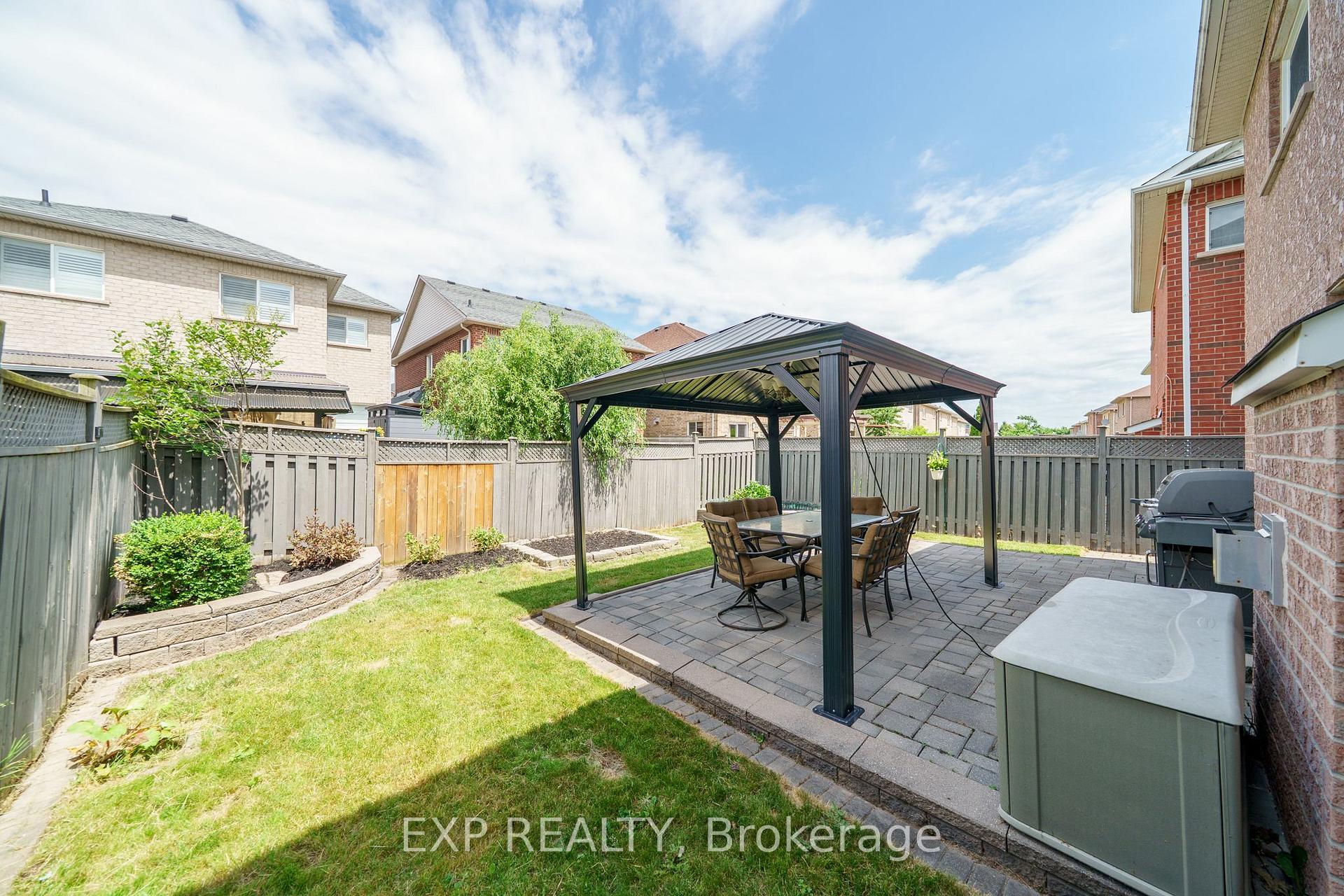 Photo 41 of 28 Ranchero Drive, Brampton, Fletcher's Meadow — HOMEH