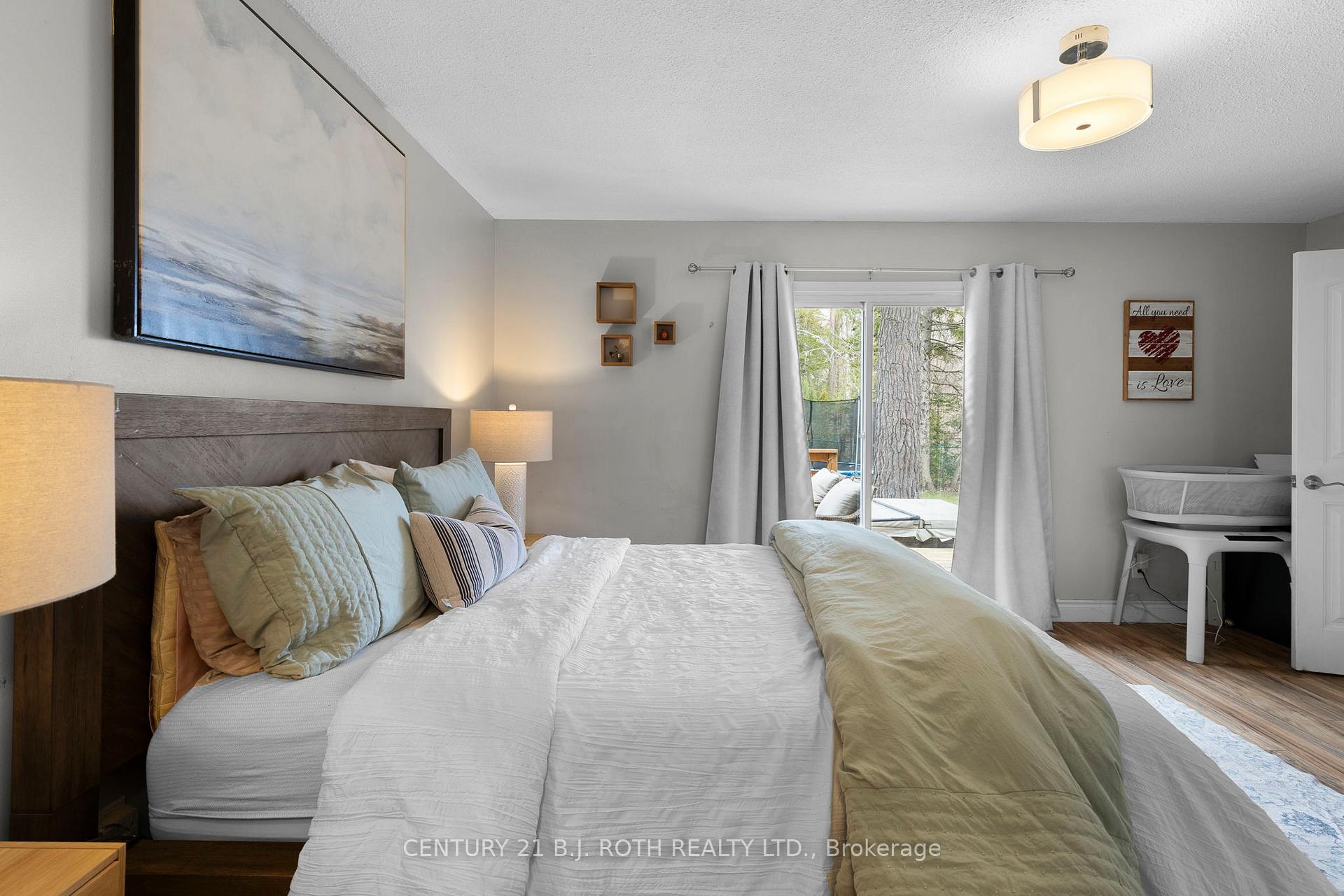 Photo 19 of 43 Elm Drive, Wasaga Beach — HOMEH