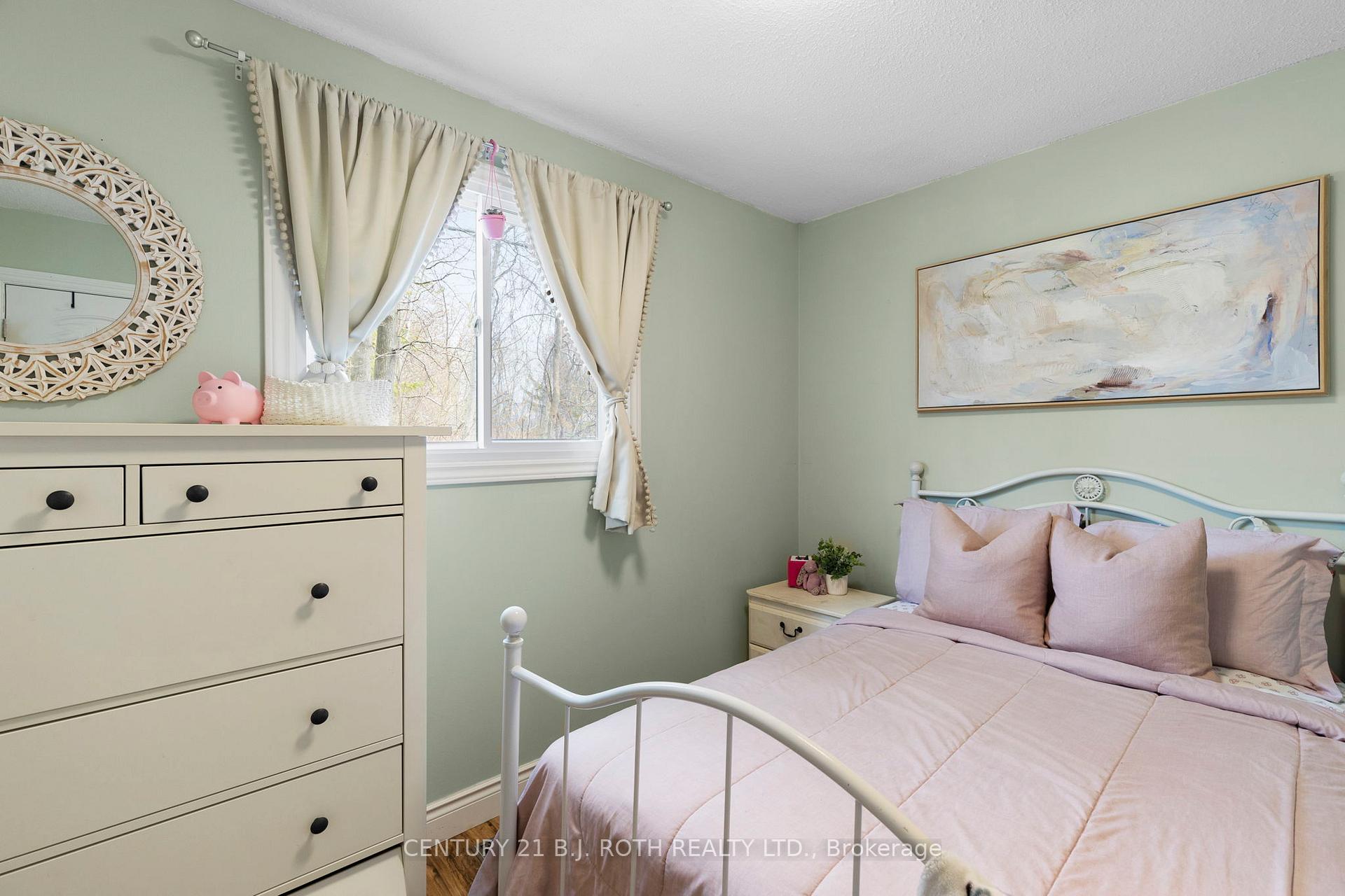 Photo 20 of 43 Elm Drive, Wasaga Beach — HOMEH