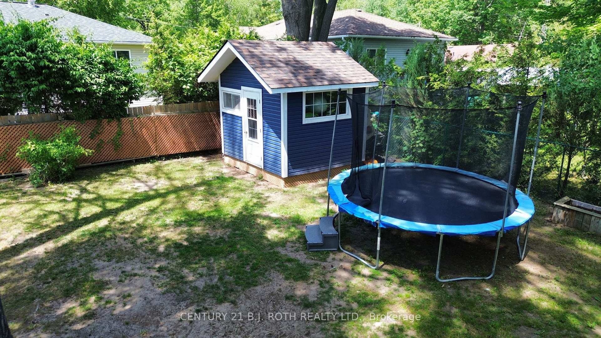Photo 23 of 43 Elm Drive, Wasaga Beach — HOMEH