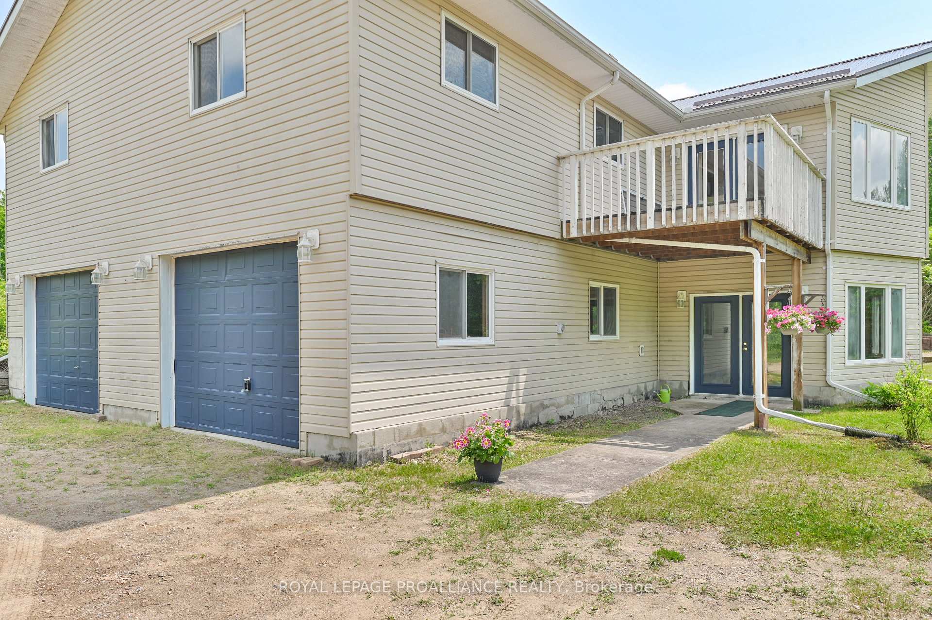 Photo 11 of 123 Addington Road 4, Frontenac, Frontenac North — HOMEH
