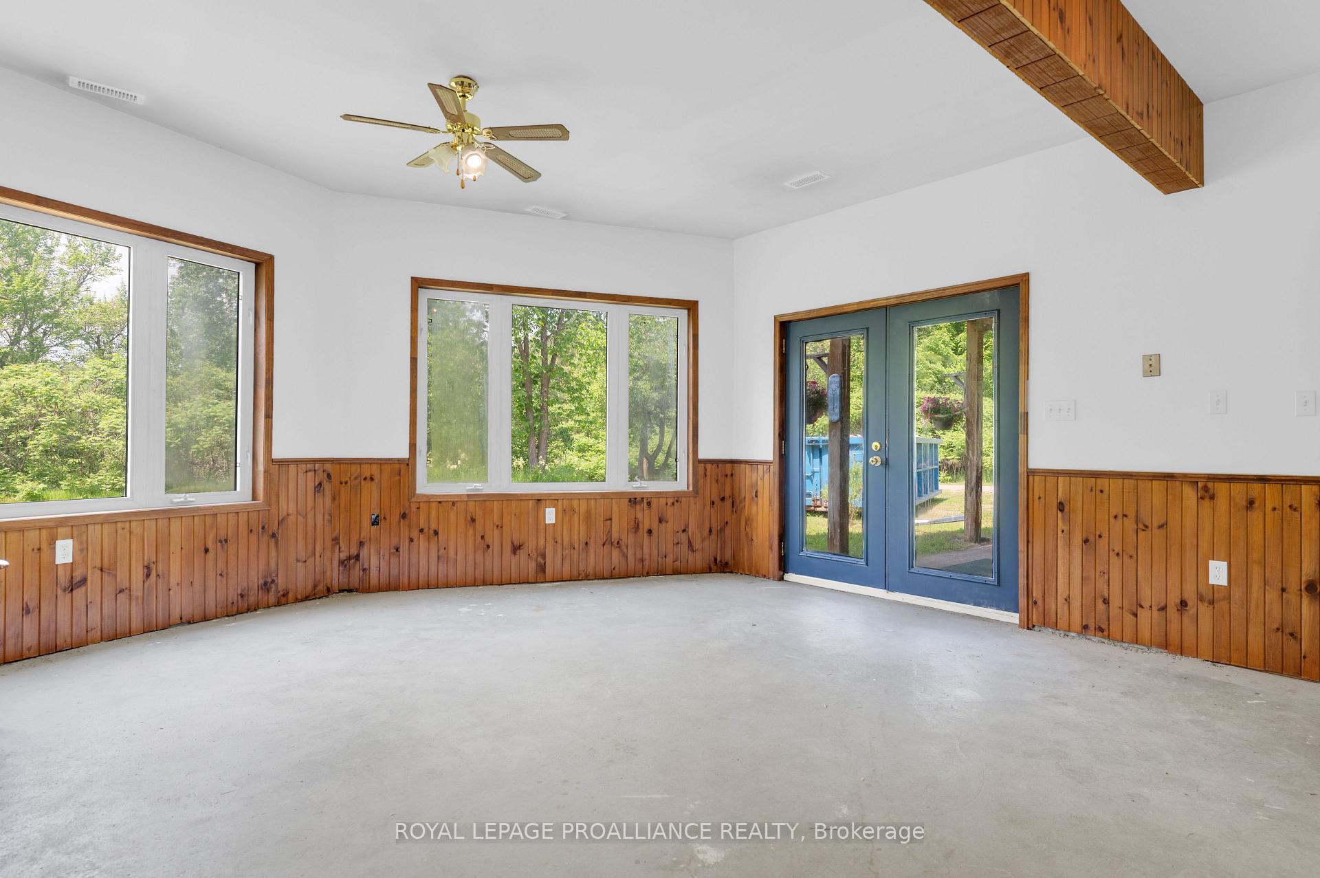 Photo 3 of 123 Addington Road 4, Frontenac, Frontenac North — HOMEH