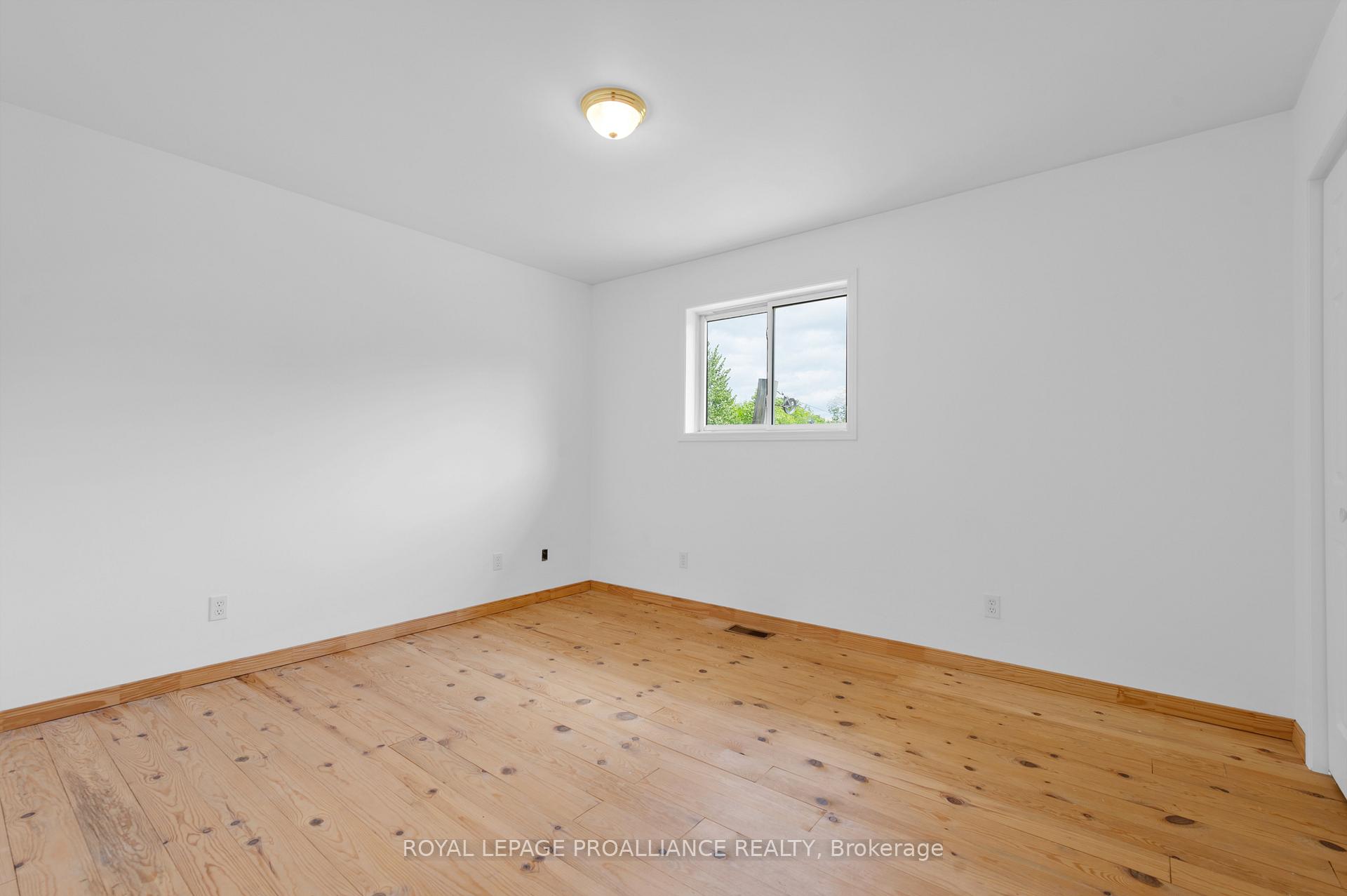 Photo 34 of 123 Addington Road 4, Frontenac, Frontenac North — HOMEH
