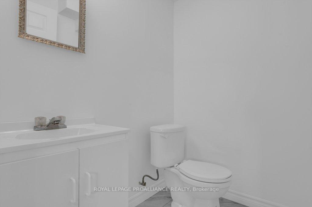 Photo 30 of 123 Addington Road 4, Frontenac, Frontenac North — HOMEH