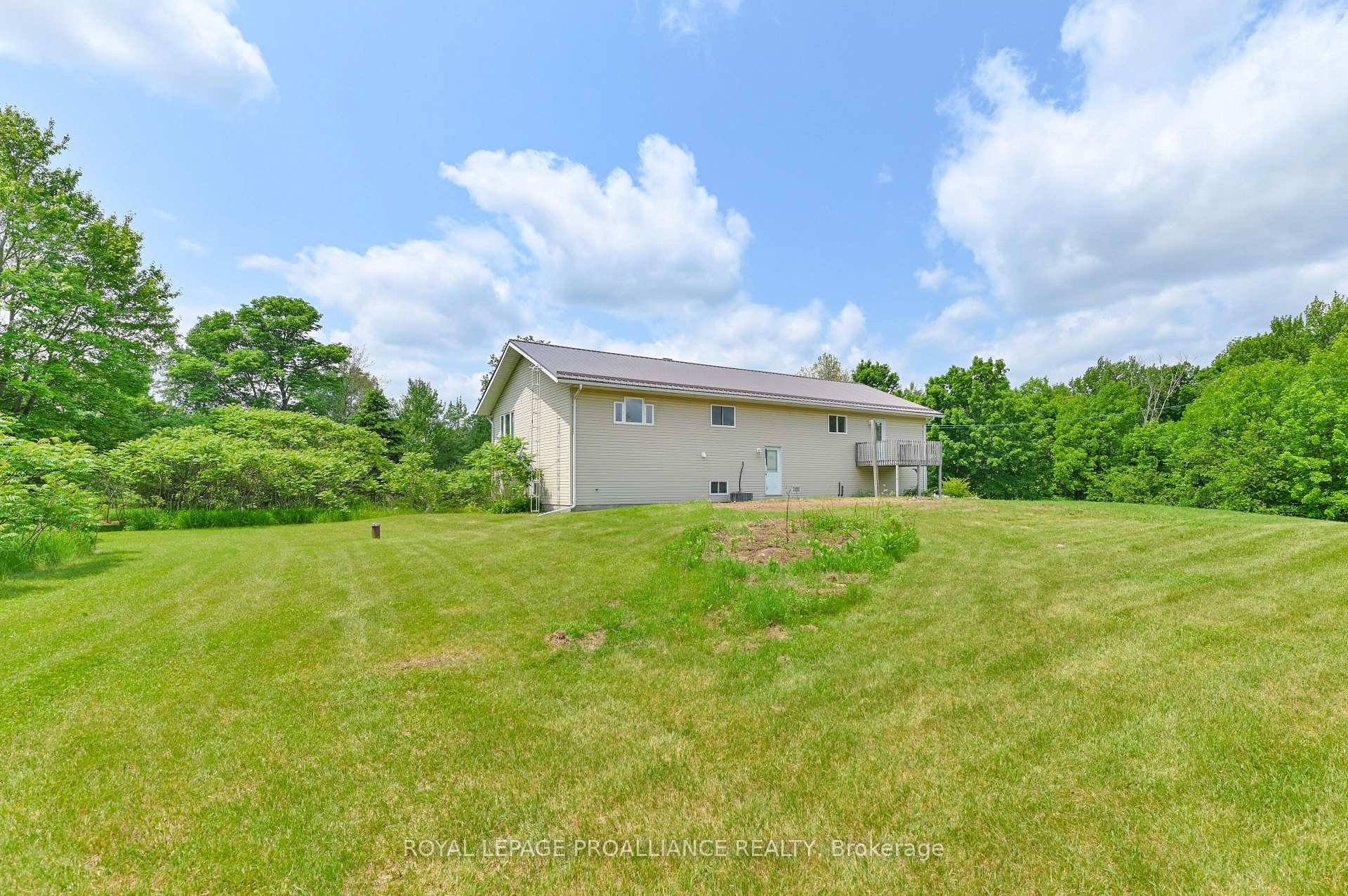 Photo 35 of 123 Addington Road 4, Frontenac, Frontenac North — HOMEH