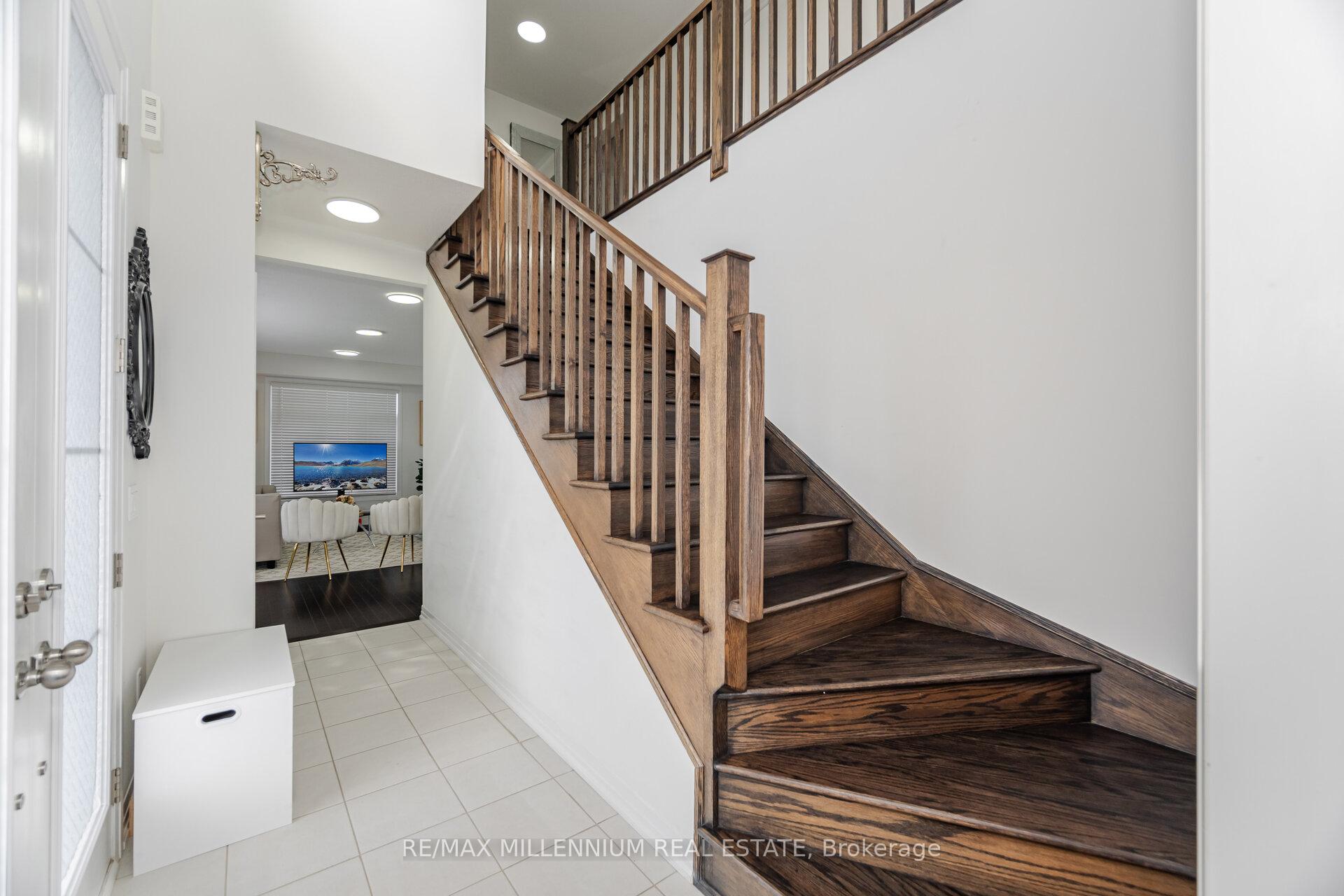 Photo 22 of 96 Yale Drive, Hamilton, Mount Hope — HOMEH