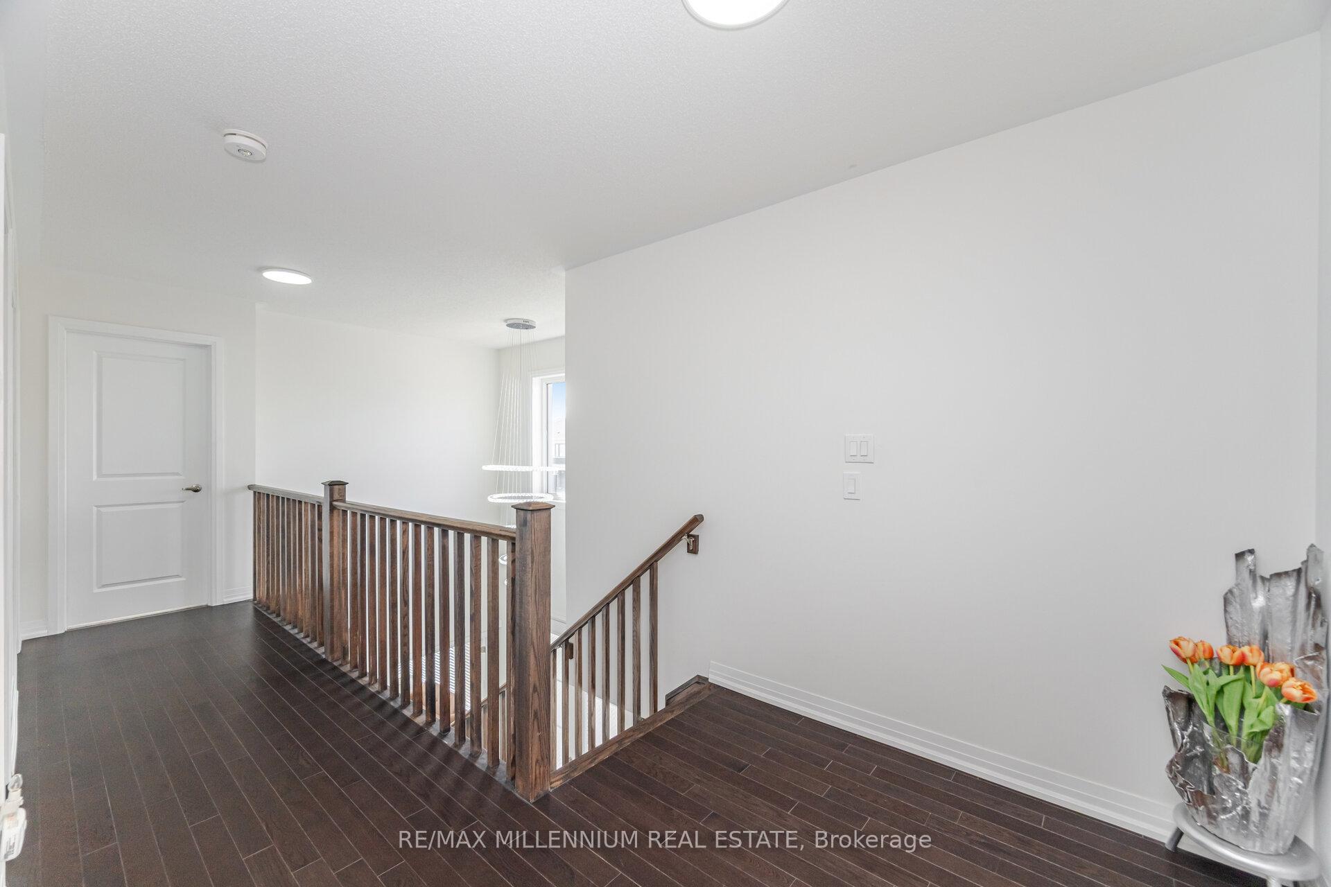 Photo 25 of 96 Yale Drive, Hamilton, Mount Hope — HOMEH