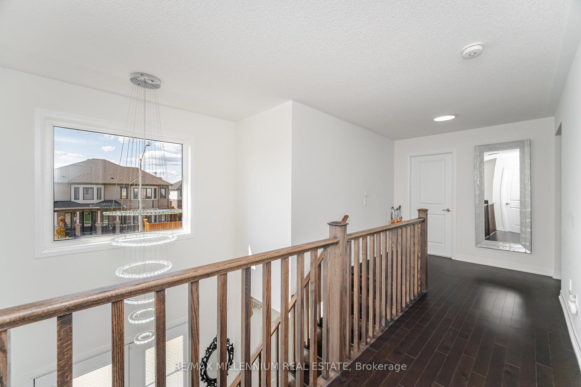 Photo 23 of 96 Yale Drive, Hamilton, Mount Hope — HOMEH
