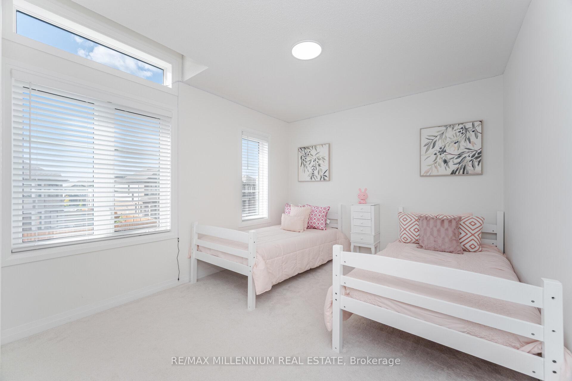 Photo 31 of 96 Yale Drive, Hamilton, Mount Hope — HOMEH