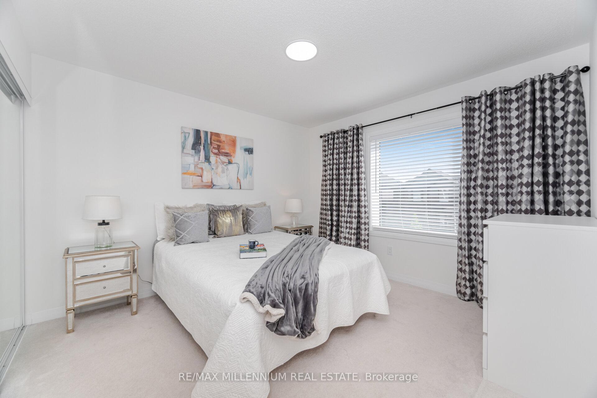 Photo 32 of 96 Yale Drive, Hamilton, Mount Hope — HOMEH