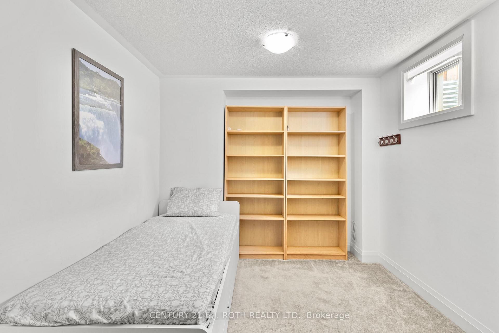 Photo 26 of 10 Alaskan Heights, Barrie, Holly — HOMEH