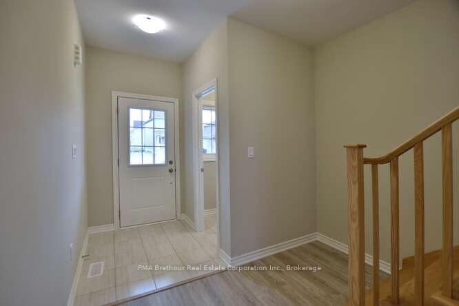 Photo 6 of 212 Cubitt Street, Clearview, Stayner — HOMEH
