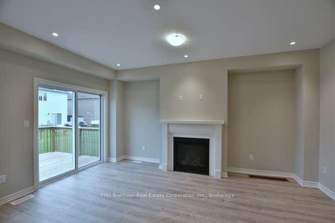 Photo 5 of 212 Cubitt Street, Clearview, Stayner — HOMEH