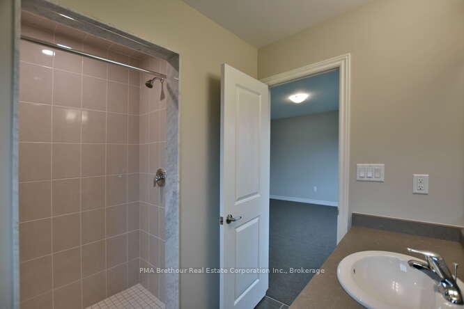 Photo 13 of 212 Cubitt Street, Clearview, Stayner — HOMEH