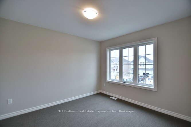 Photo 16 of 212 Cubitt Street, Clearview, Stayner — HOMEH