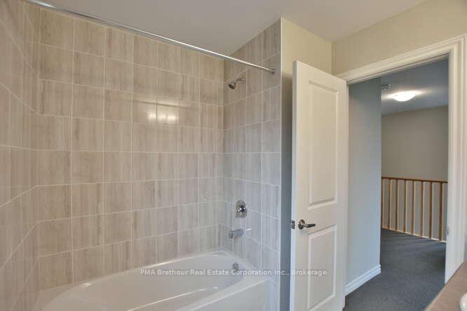 Photo 18 of 212 Cubitt Street, Clearview, Stayner — HOMEH