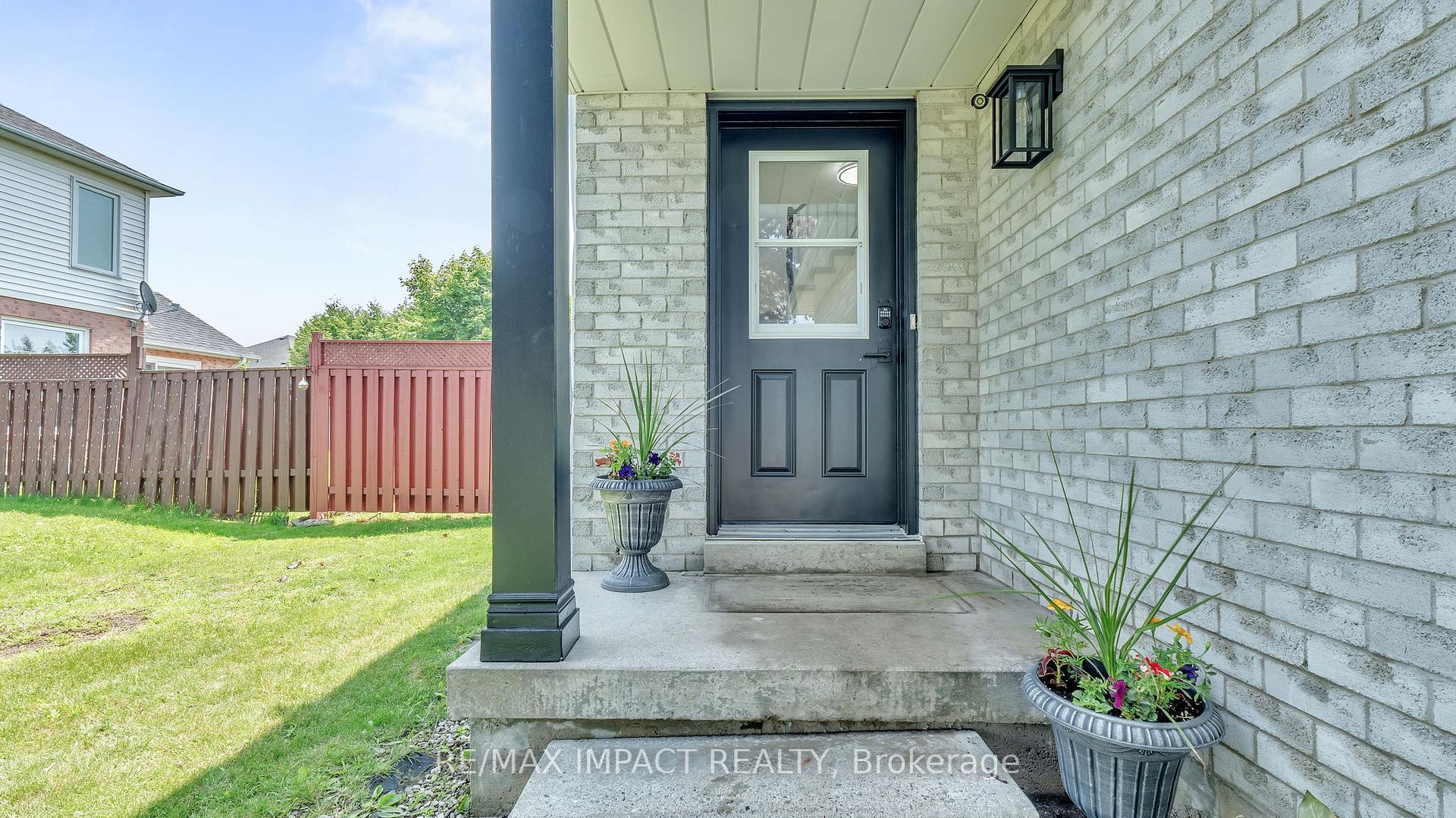 Photo 19 of 1247 Andover Drive, Oshawa, Eastdale — HOMEH