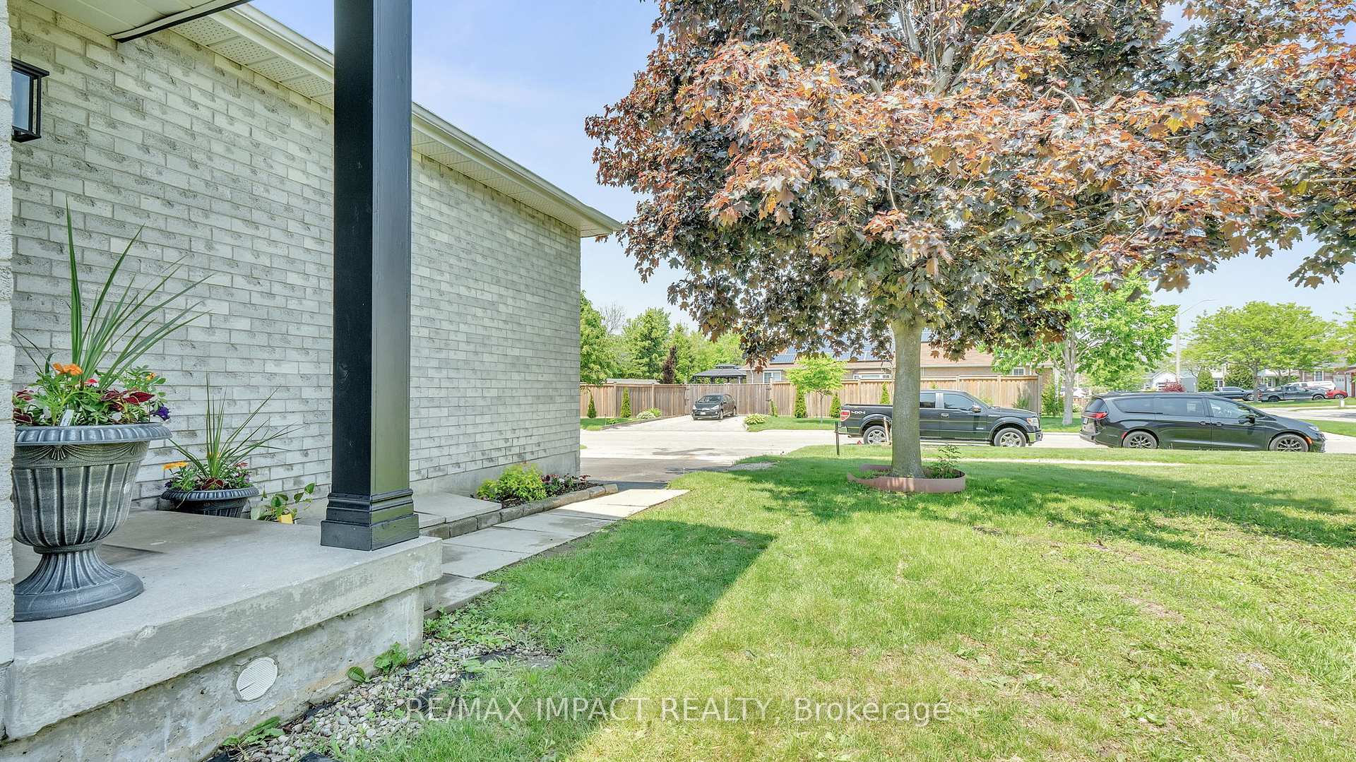 Photo 43 of 1247 Andover Drive, Oshawa, Eastdale — HOMEH
