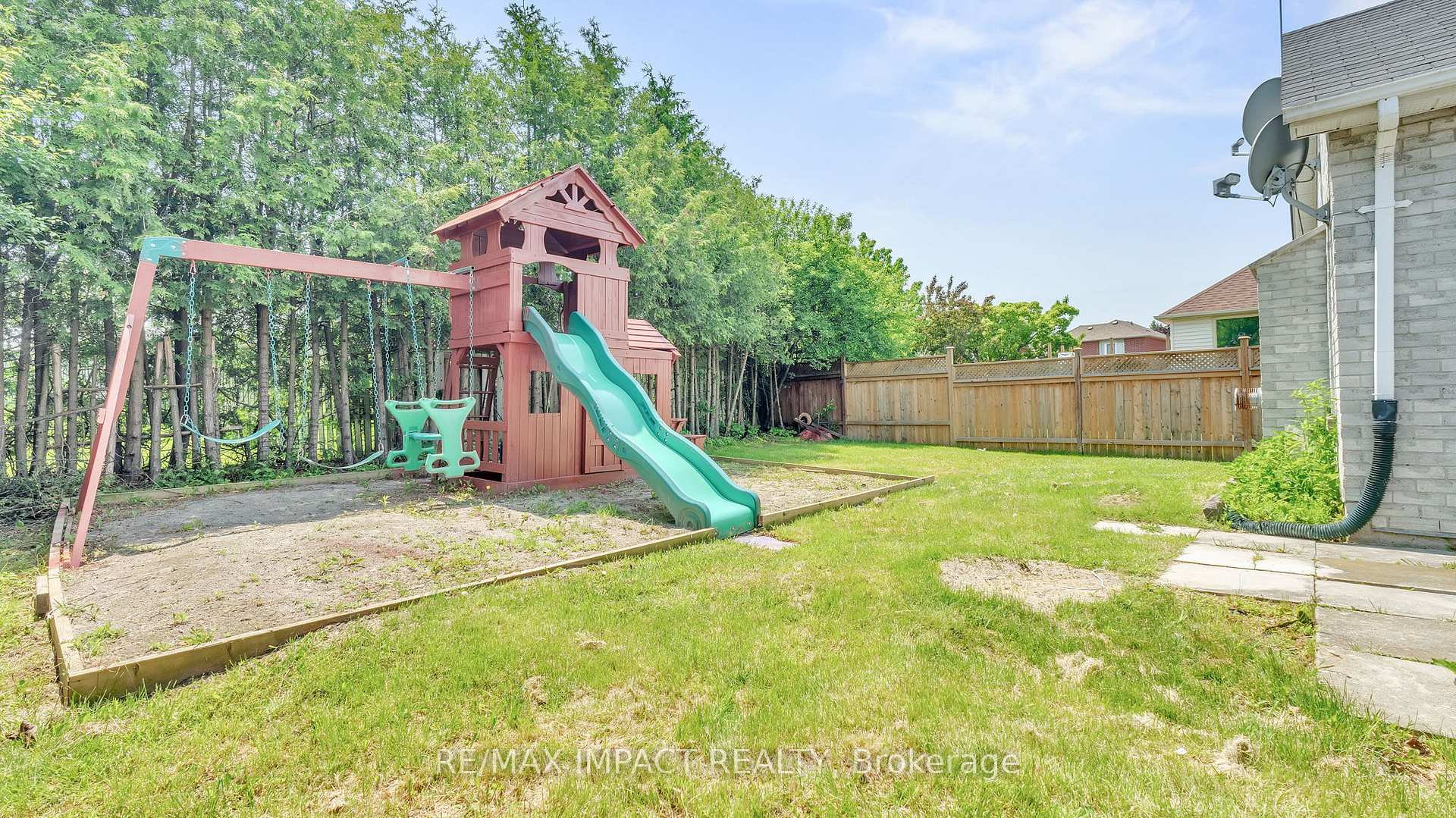 Photo 46 of 1247 Andover Drive, Oshawa, Eastdale — HOMEH
