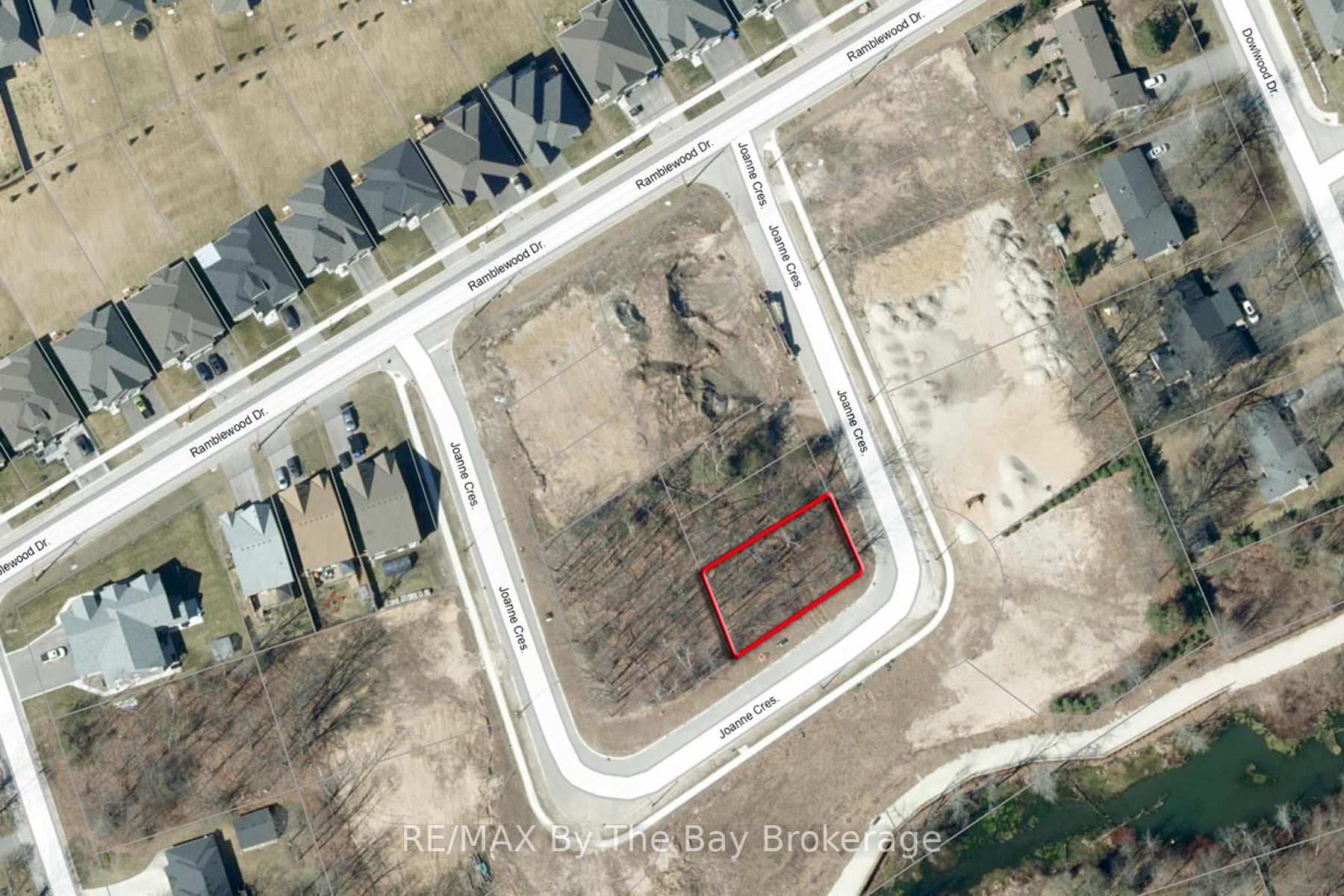 Photo 3 of 34 Joanne Crescent, Wasaga Beach — HOMEH