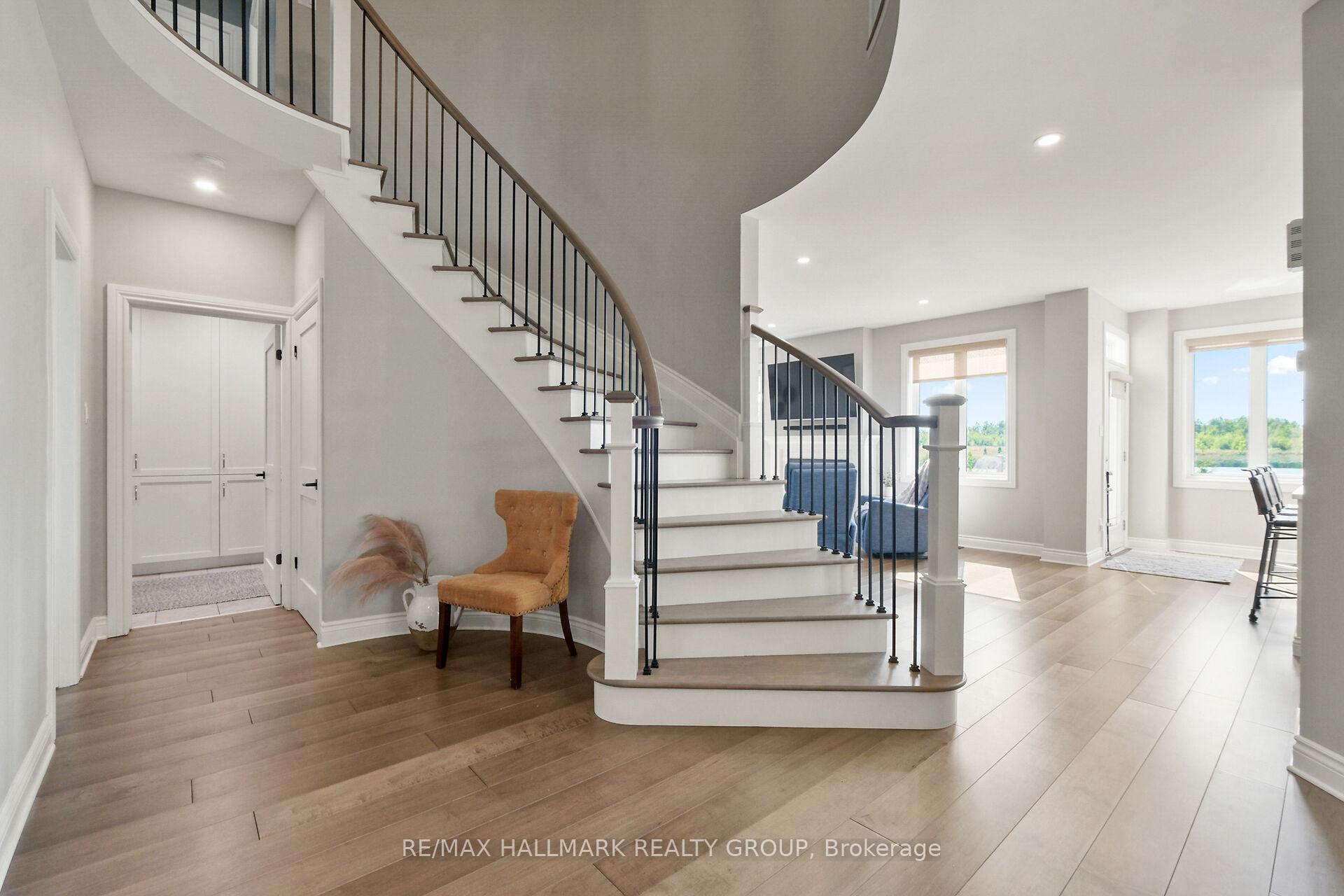 Photo 8 of 444 Frank Cauley Way, Ottawa, Avalon East — HOMEH