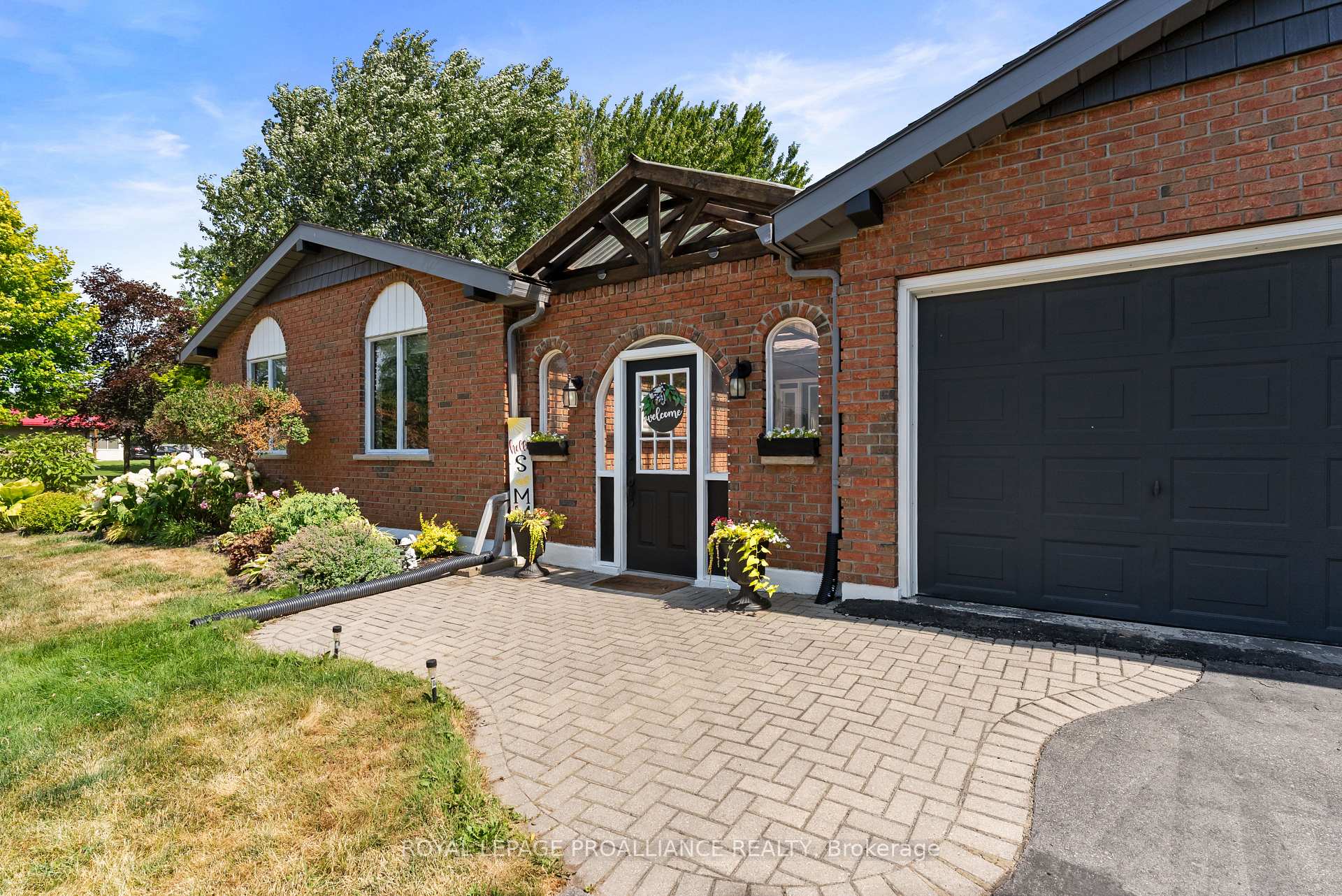 Photo 3 of 240 River Road, Belleville, Belleville Ward — HOMEH