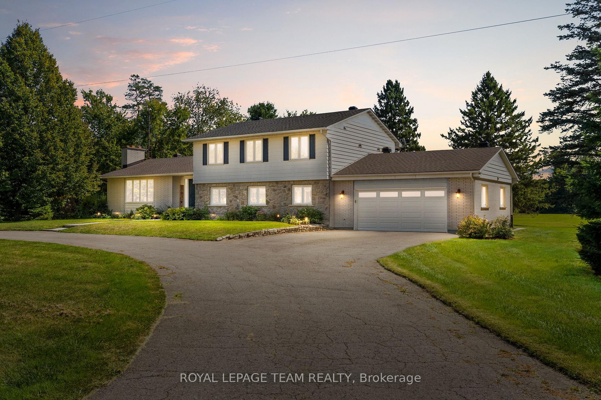 Photo 1 of 1640 Century Road E, Ottawa, Manotick South to Roger Stevens — HOMEH