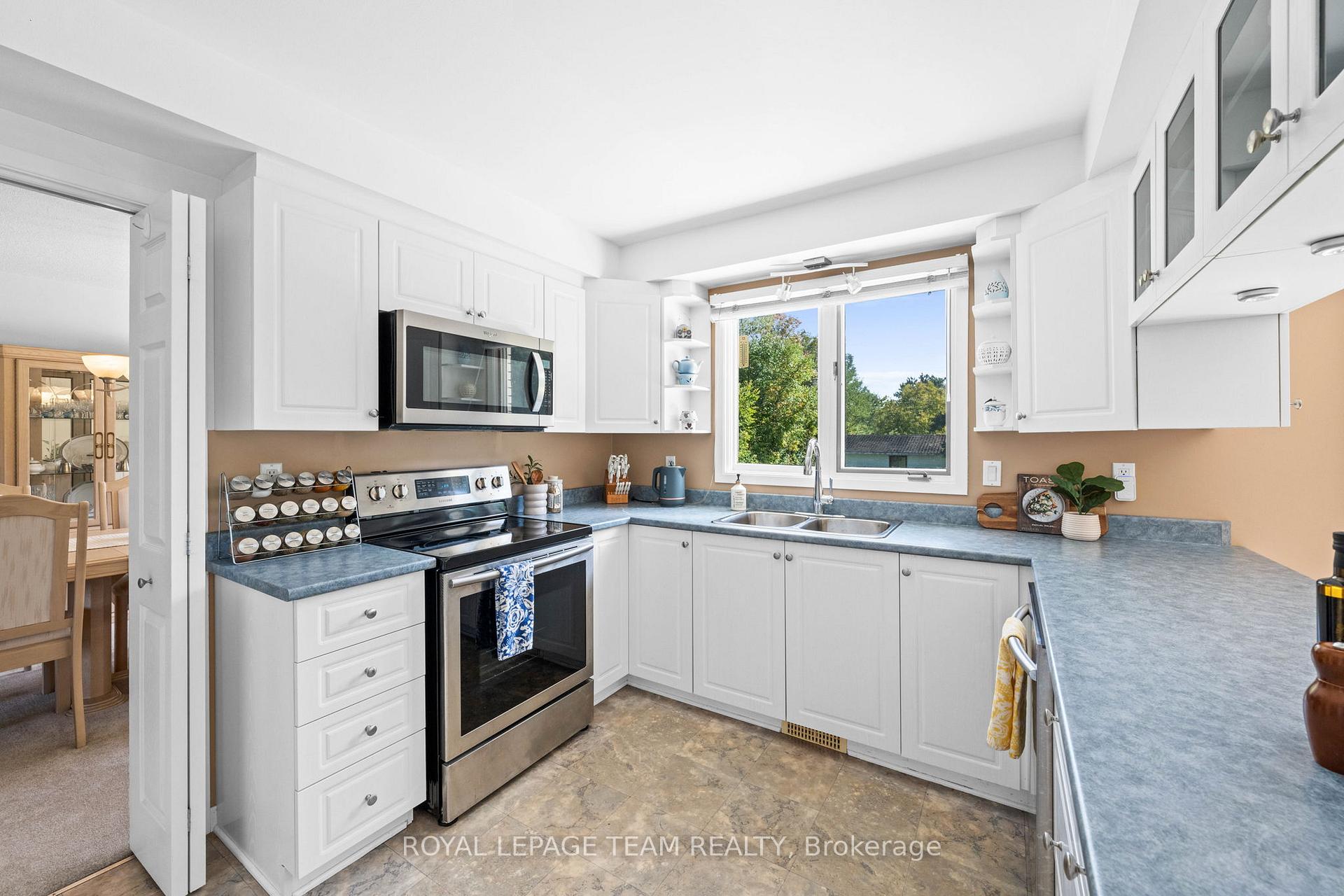Photo 28 of 1640 Century Road E, Ottawa, Manotick South to Roger Stevens — HOMEH