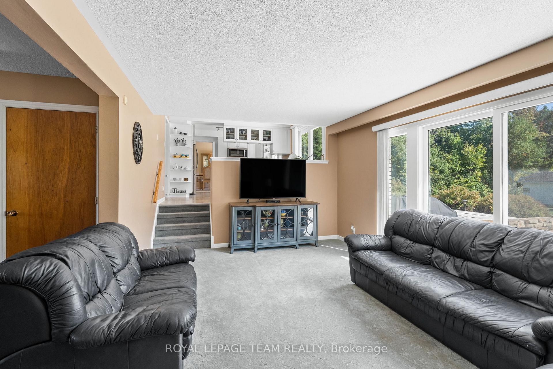 Photo 14 of 1640 Century Road E, Ottawa, Manotick South to Roger Stevens — HOMEH