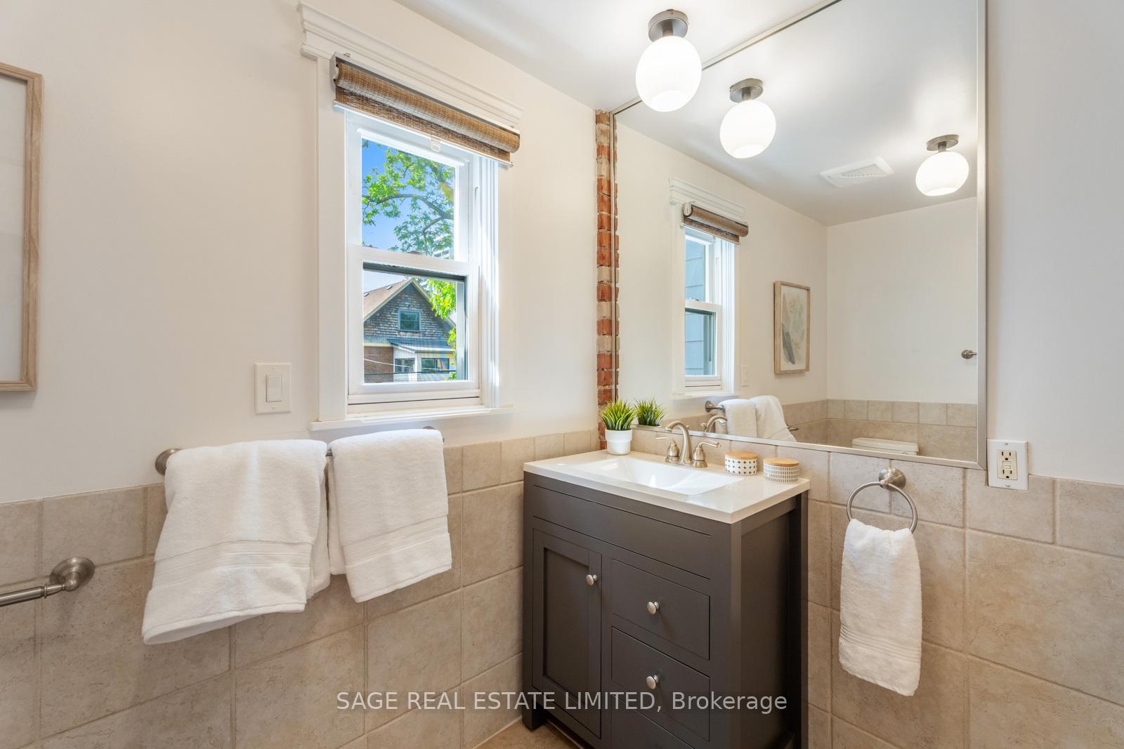 Photo 23 of 53 Dearbourne Avenue, Toronto, North Riverdale — HOMEH