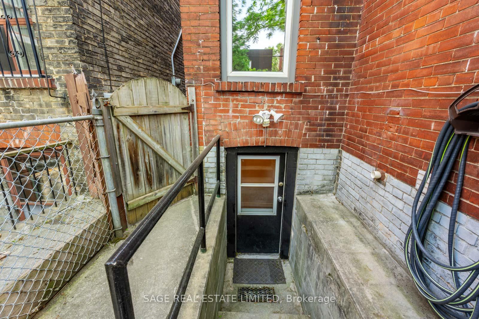 Photo 31 of 53 Dearbourne Avenue, Toronto, North Riverdale — HOMEH