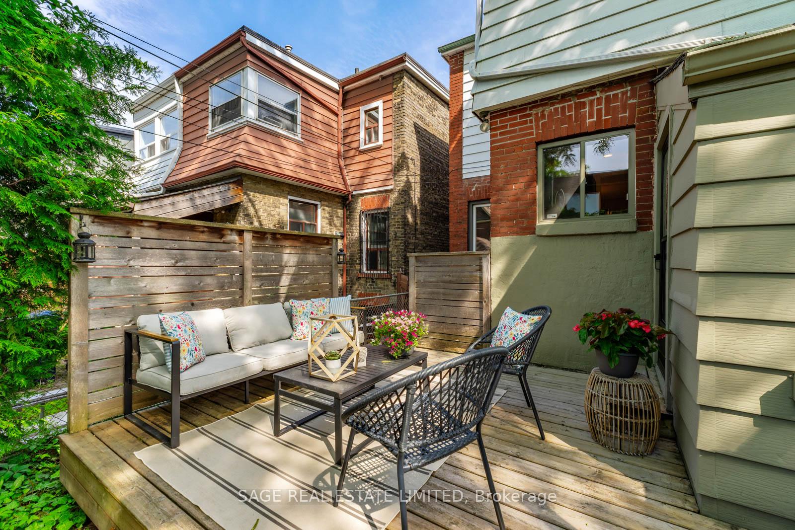 Photo 32 of 53 Dearbourne Avenue, Toronto, North Riverdale — HOMEH