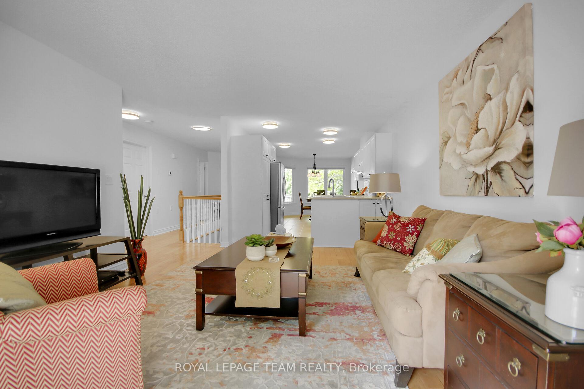 Photo 20 of 9 Weaver Crescent, Ottawa, Kanata - Kanata Lakes/Heritage Hills — HOMEH