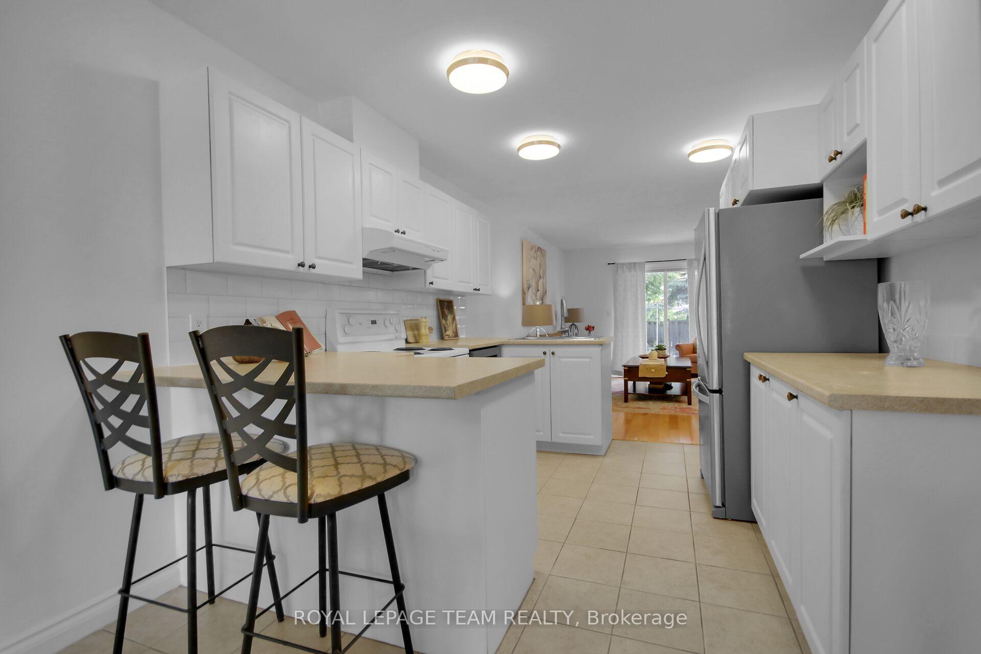 Photo 23 of 9 Weaver Crescent, Ottawa, Kanata - Kanata Lakes/Heritage Hills — HOMEH