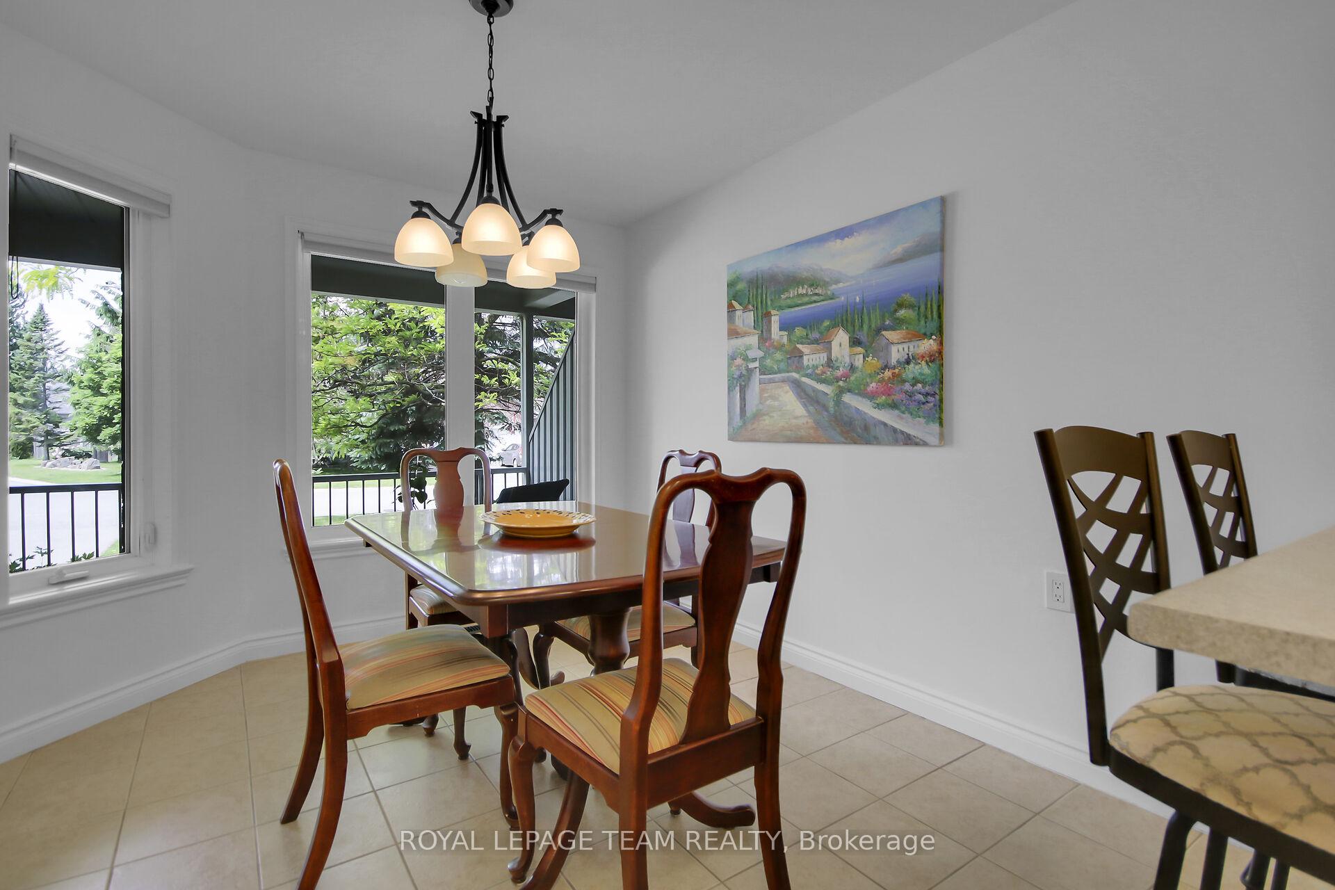 Photo 10 of 9 Weaver Crescent, Ottawa, Kanata - Kanata Lakes/Heritage Hills — HOMEH