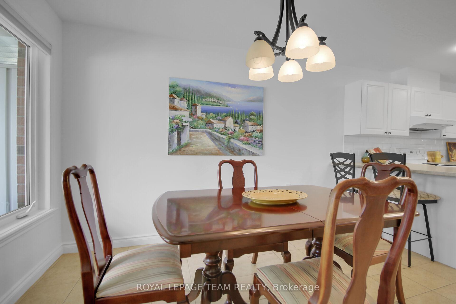 Photo 9 of 9 Weaver Crescent, Ottawa, Kanata - Kanata Lakes/Heritage Hills — HOMEH