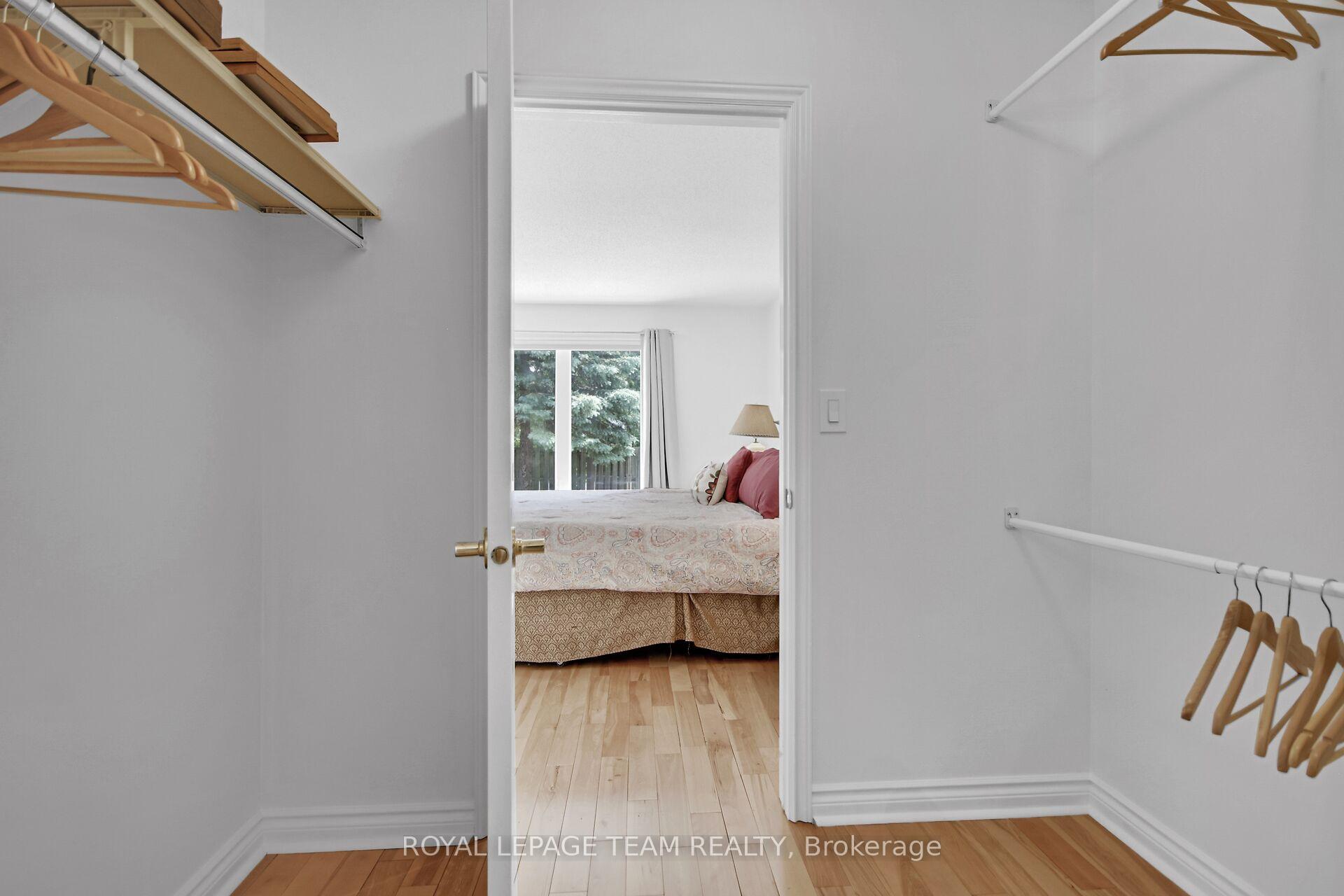 Photo 18 of 9 Weaver Crescent, Ottawa, Kanata - Kanata Lakes/Heritage Hills — HOMEH