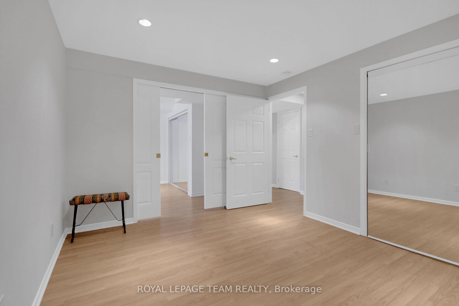 Photo 16 of 9 Weaver Crescent, Ottawa, Kanata - Kanata Lakes/Heritage Hills — HOMEH