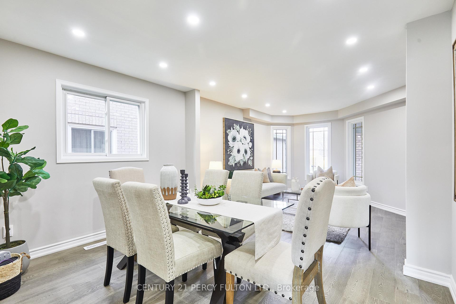 Photo 10 of 27 Forest Grove Drive, Whitby, Pringle Creek — HOMEH