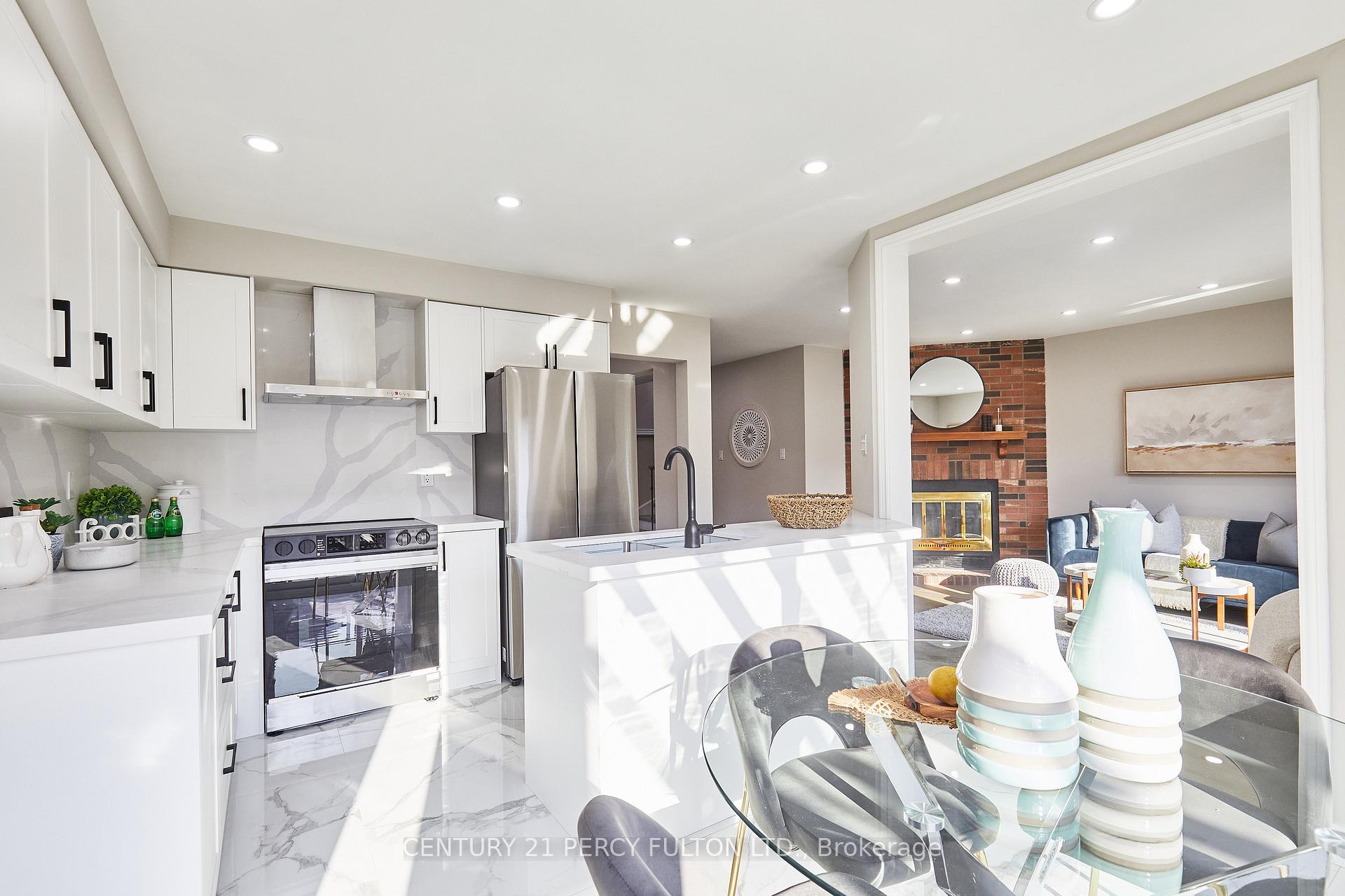 Photo 13 of 27 Forest Grove Drive, Whitby, Pringle Creek — HOMEH
