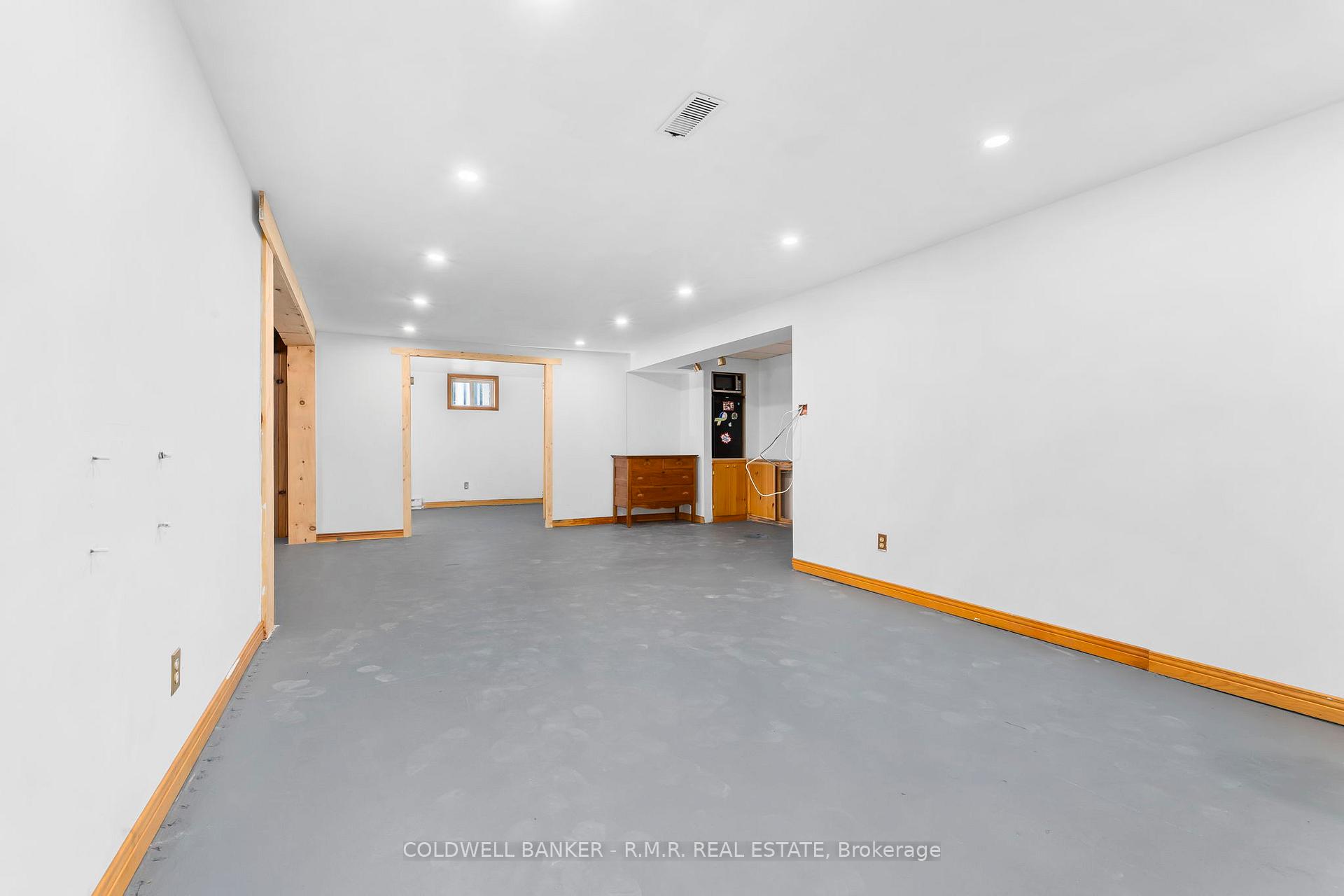 Photo 23 of 19 Parkway Crescent, Clarington, Bowmanville — HOMEH