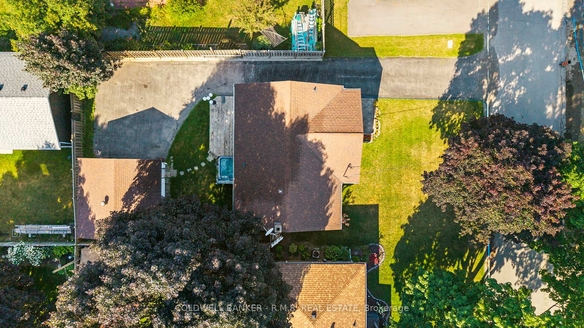 Photo 27 of 19 Parkway Crescent, Clarington, Bowmanville — HOMEH