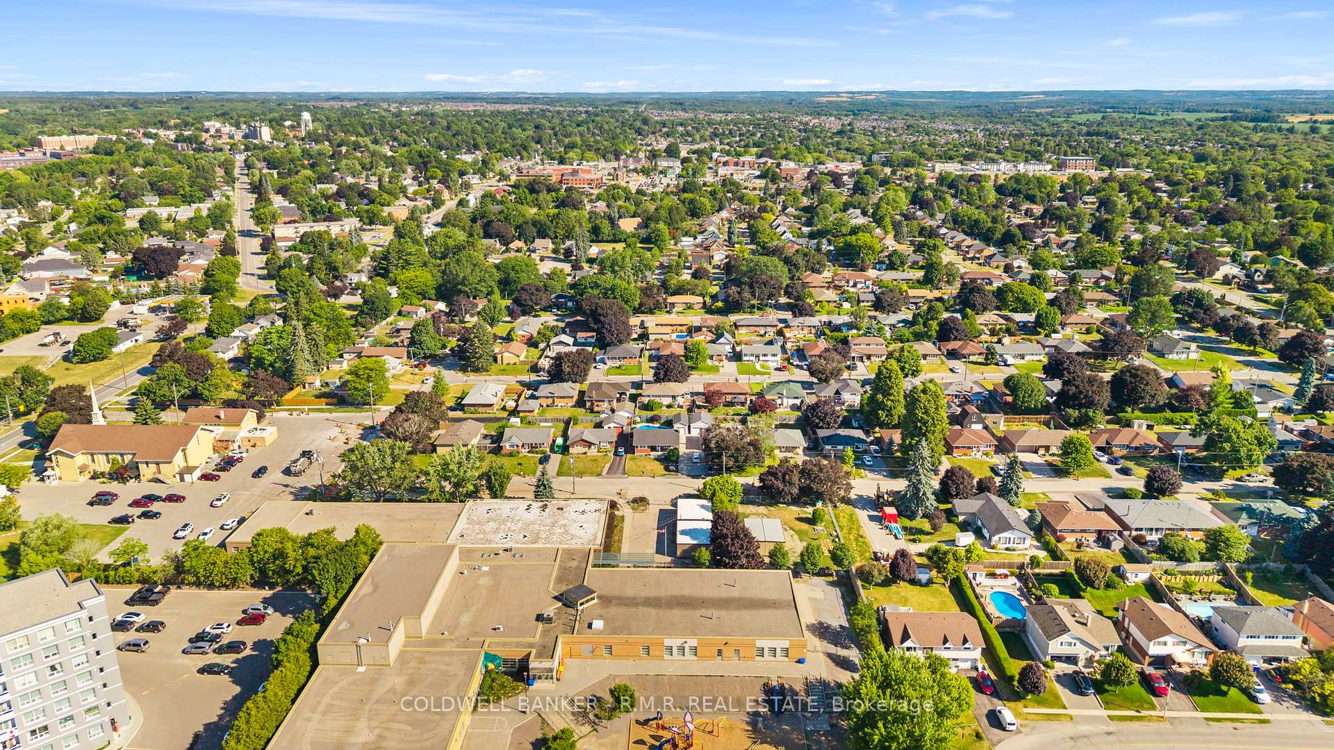 Photo 26 of 19 Parkway Crescent, Clarington, Bowmanville — HOMEH
