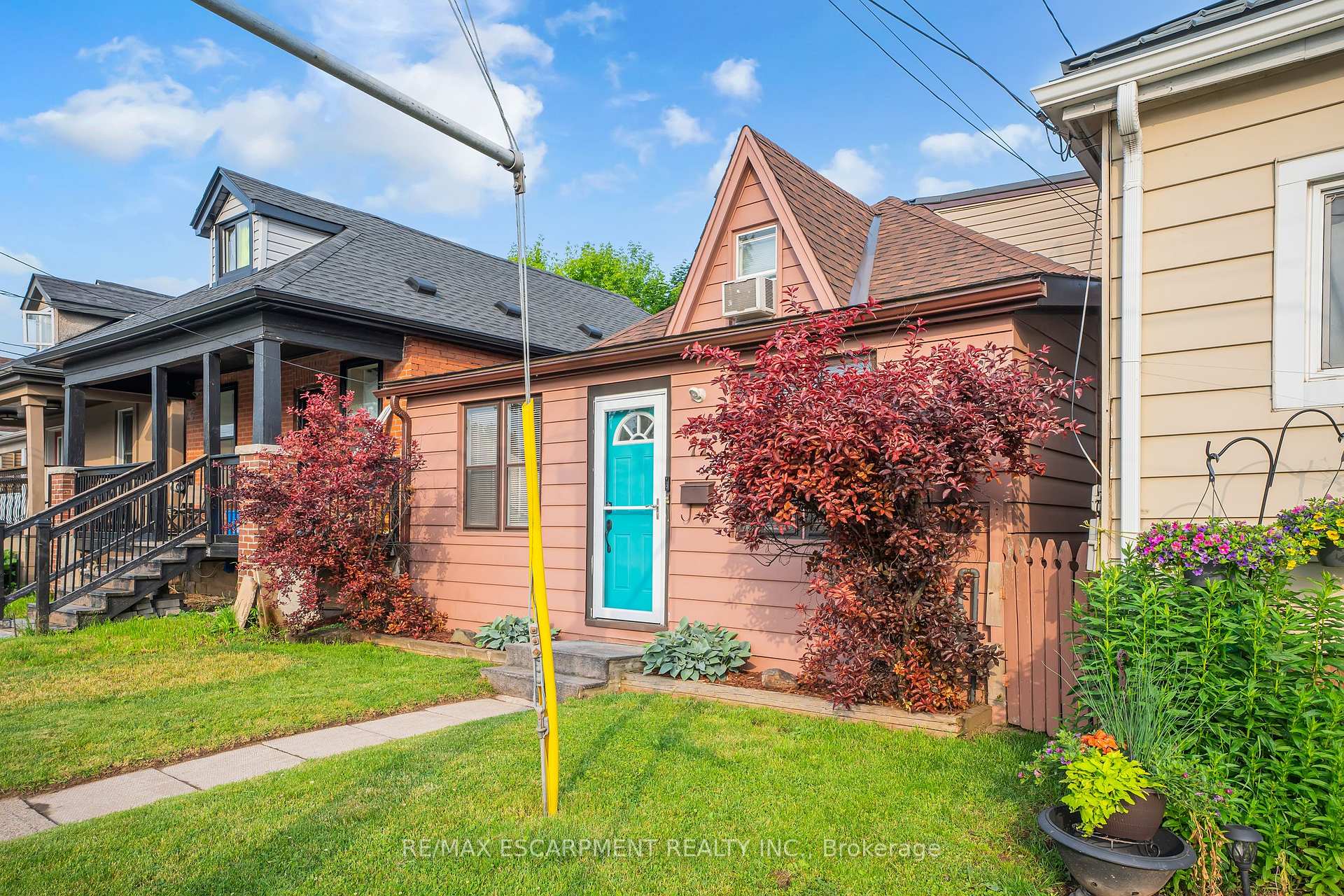 Photo 5 of 77 Robins Avenue, Hamilton, Crown Point — HOMEH