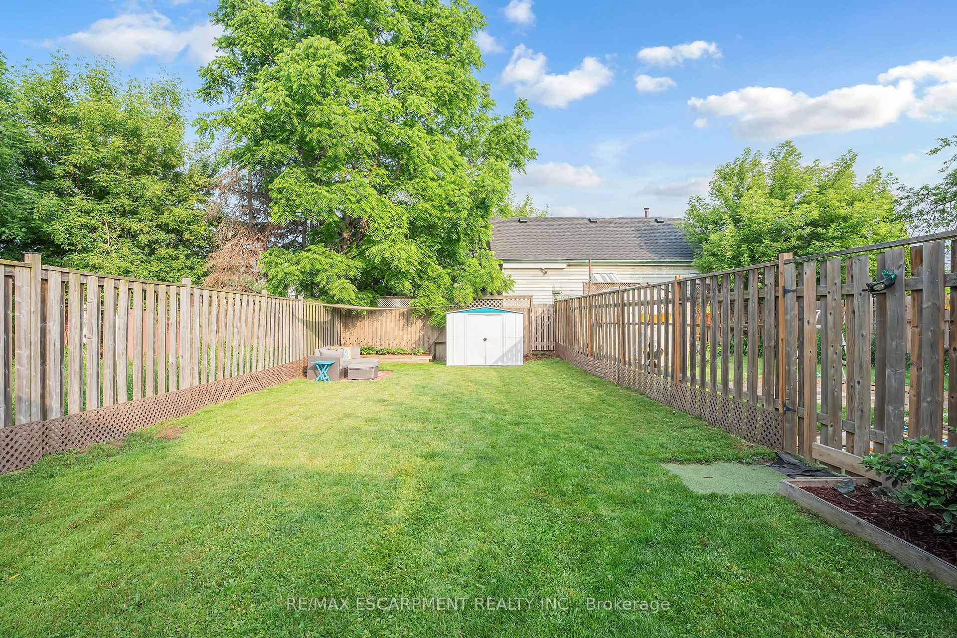 Photo 16 of 77 Robins Avenue, Hamilton, Crown Point — HOMEH