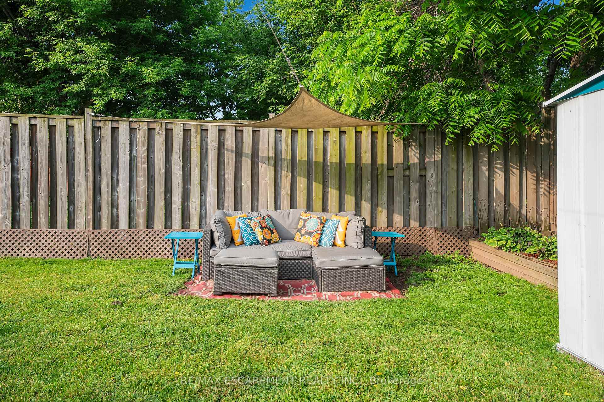 Photo 13 of 77 Robins Avenue, Hamilton, Crown Point — HOMEH