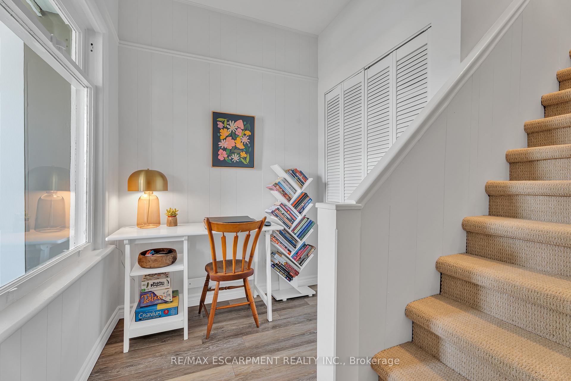 Photo 19 of 77 Robins Avenue, Hamilton, Crown Point — HOMEH