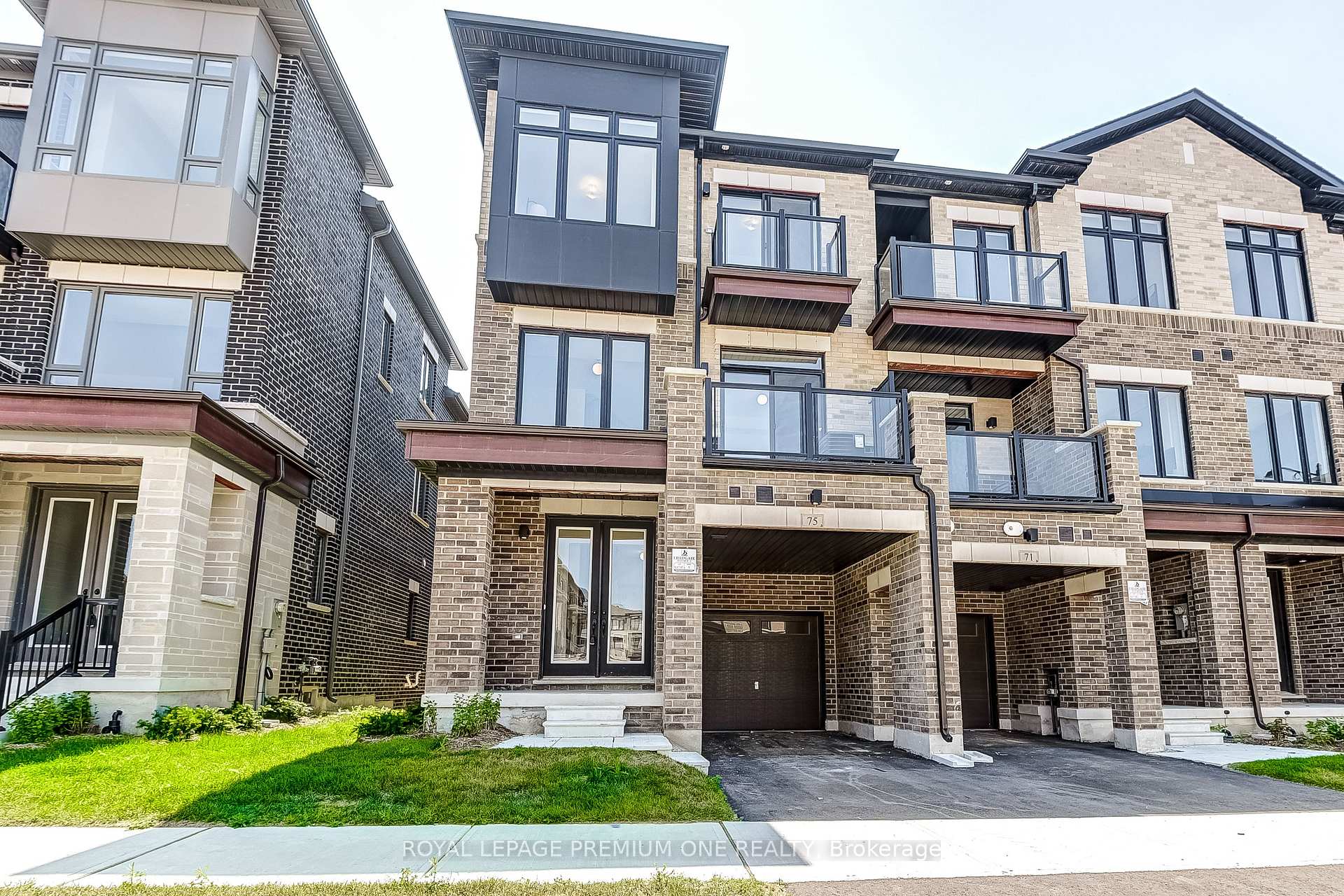 Photo 1 of 75 Tennant Circle N, Vaughan, Vellore Village — HOMEH