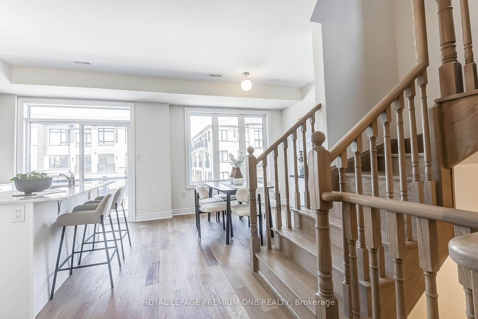 Photo 6 of 75 Tennant Circle N, Vaughan, Vellore Village — HOMEH